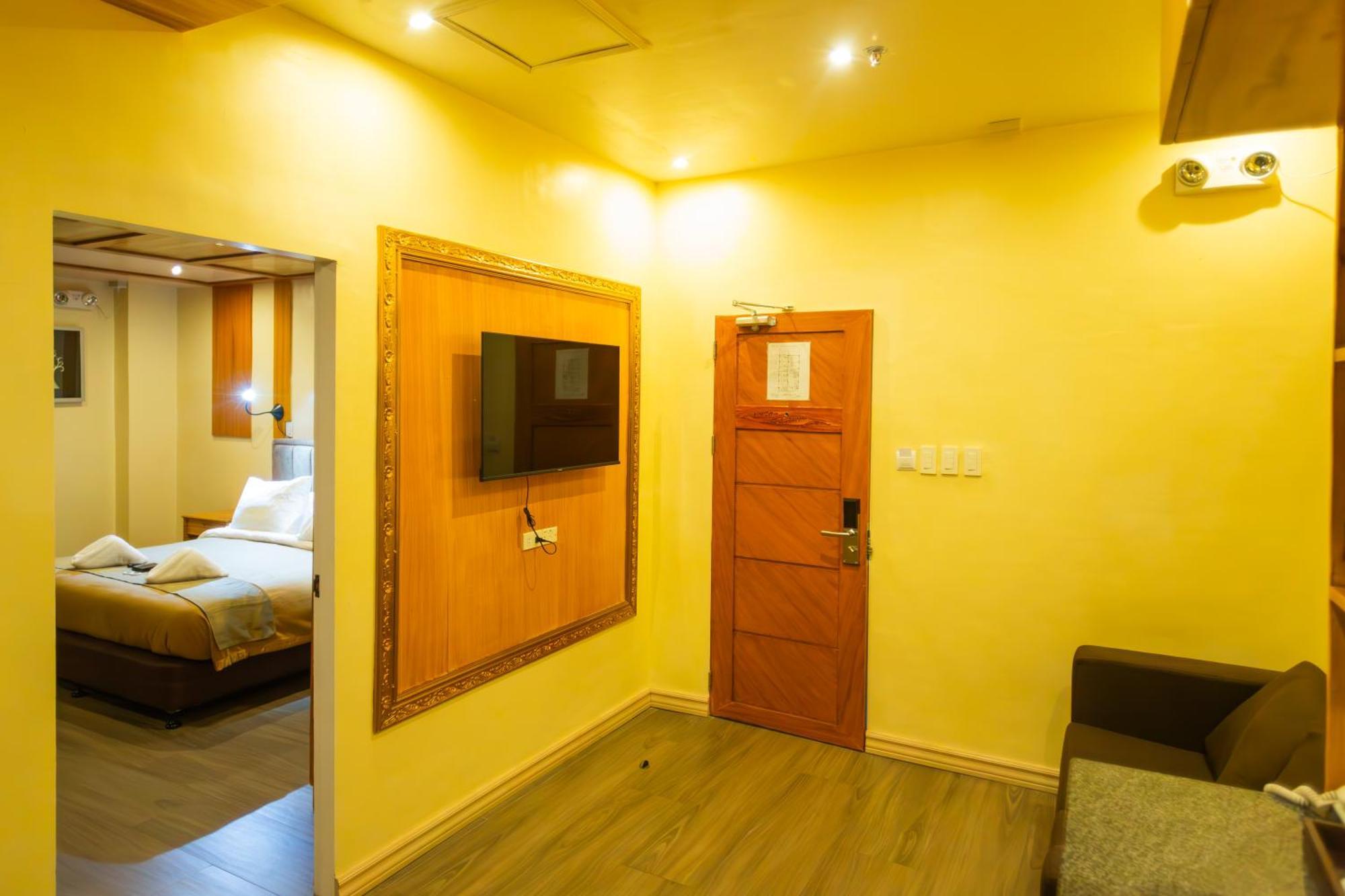 Raim Hotel Pagadian エクステリア 写真